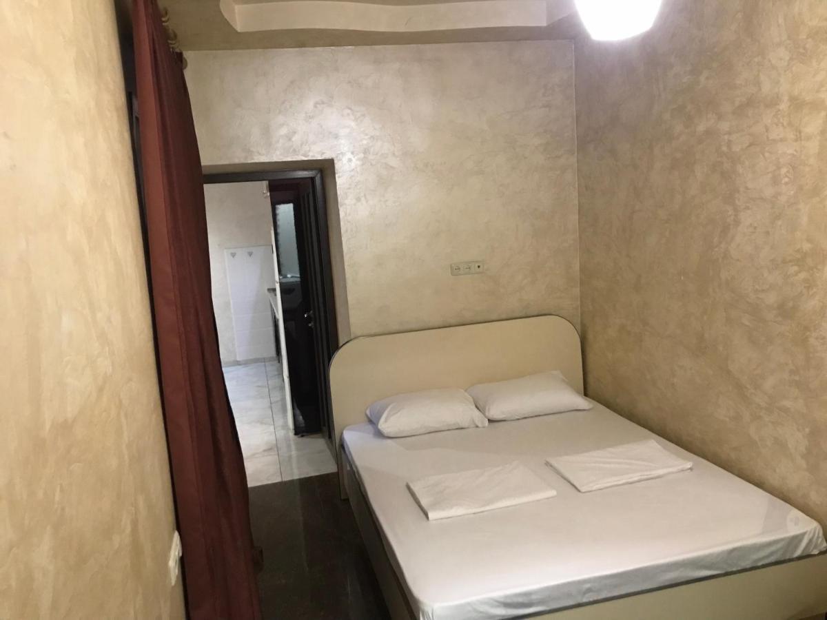 Luxury Apartment With Jacuzzi On Republic Square Erevan Exterior foto