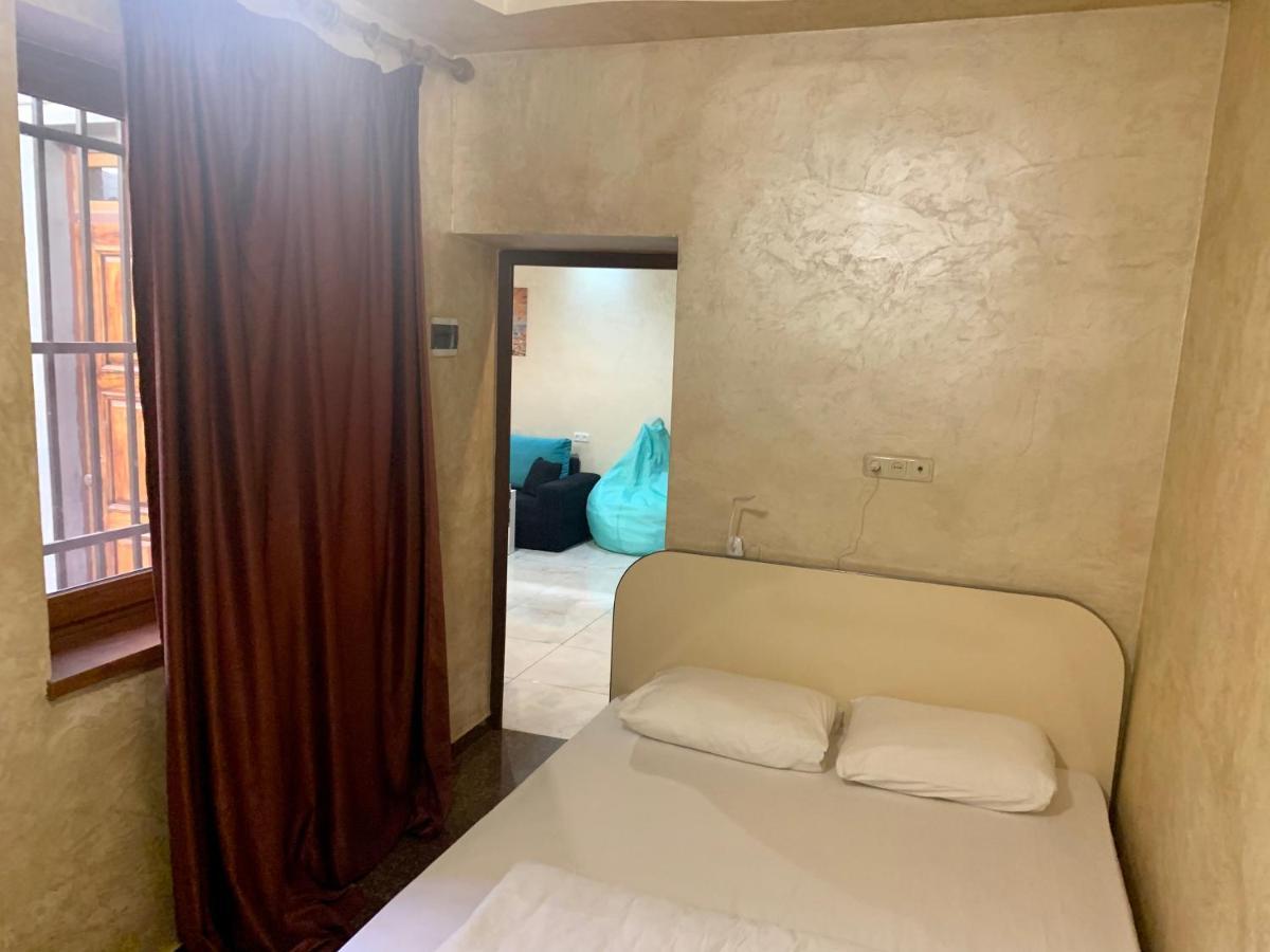 Luxury Apartment With Jacuzzi On Republic Square Erevan Exterior foto